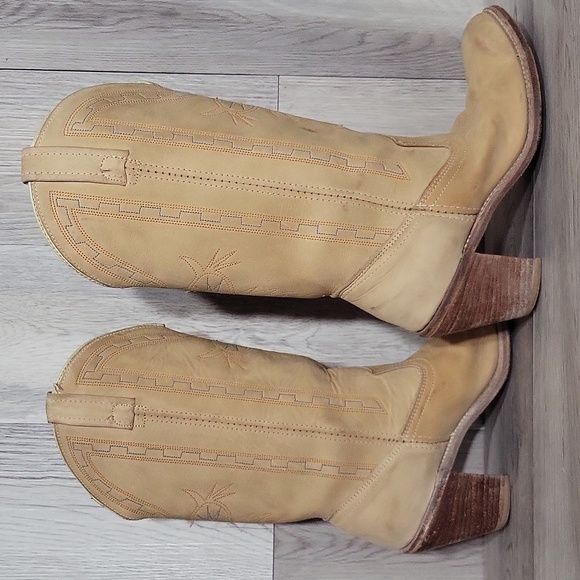 ACME Womens 7.5M Vintage Cowboy Boots Dingo Heeled Dream Catcher Embroidered Tan - Picture 7 of 16